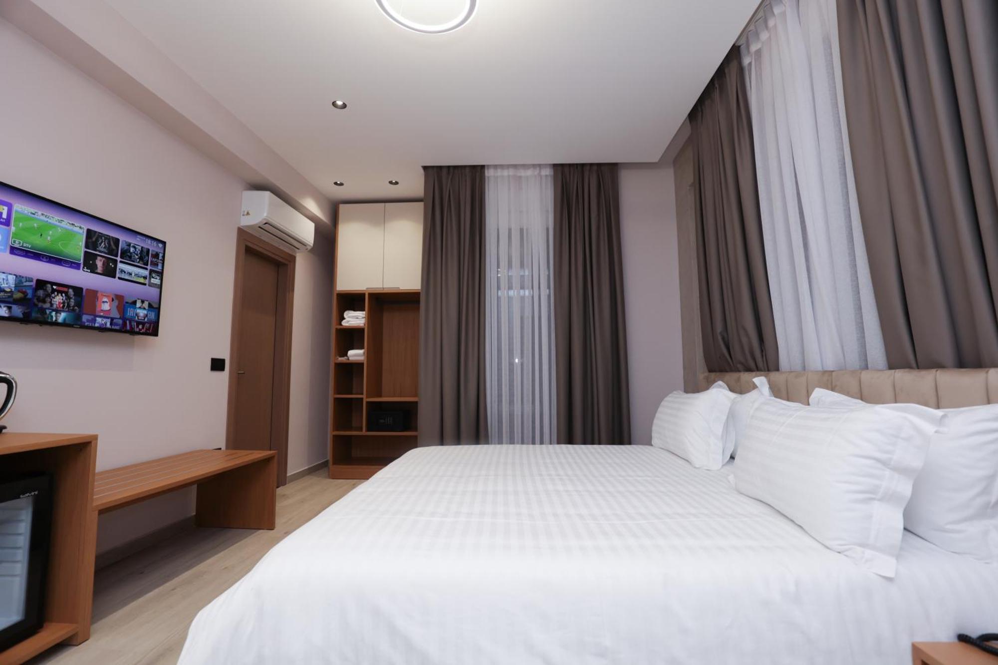 Residence Inn Hotel Tirana Kültér fotó