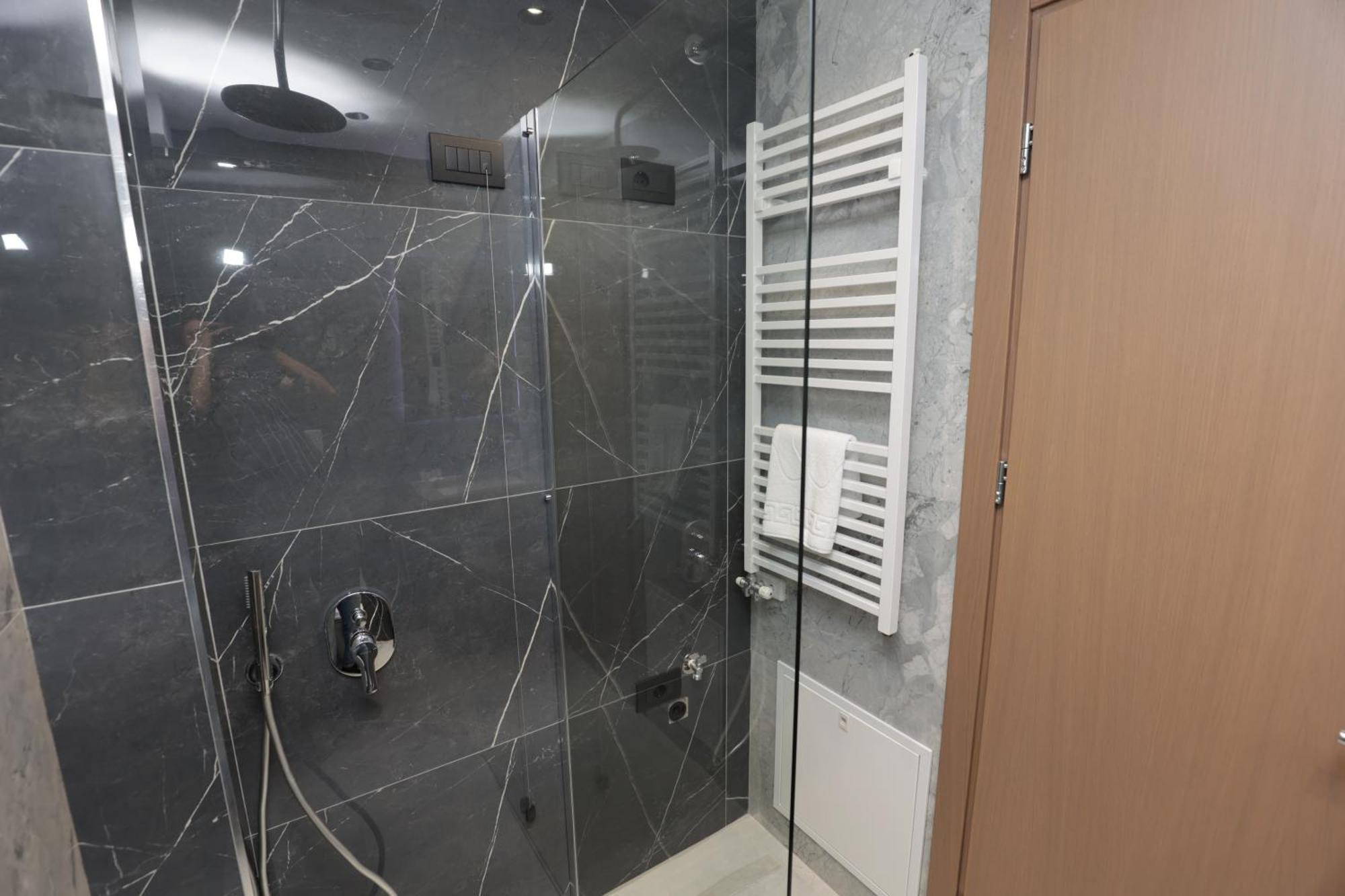 Residence Inn Hotel Tirana Kültér fotó