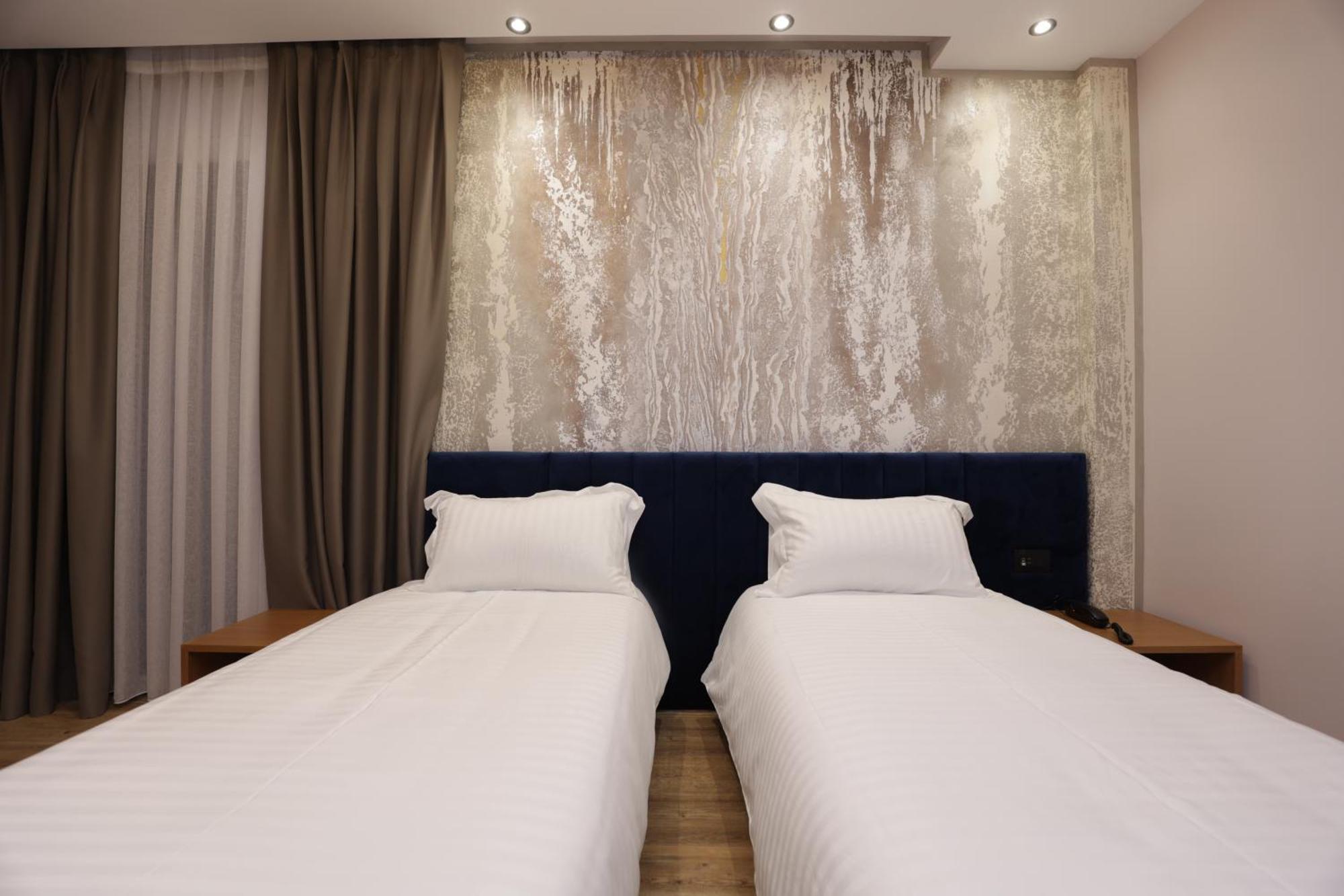 Residence Inn Hotel Tirana Kültér fotó