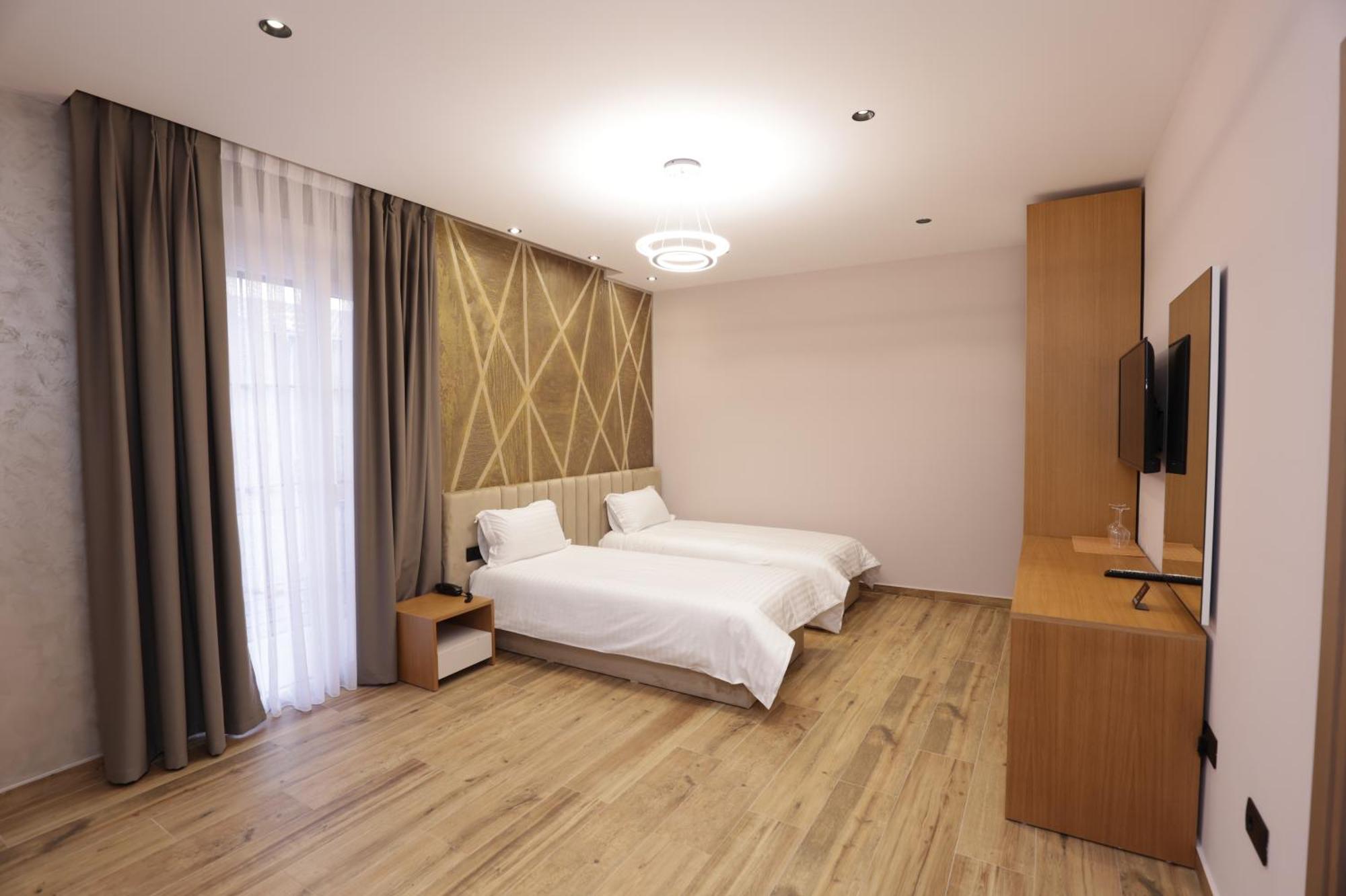 Residence Inn Hotel Tirana Kültér fotó