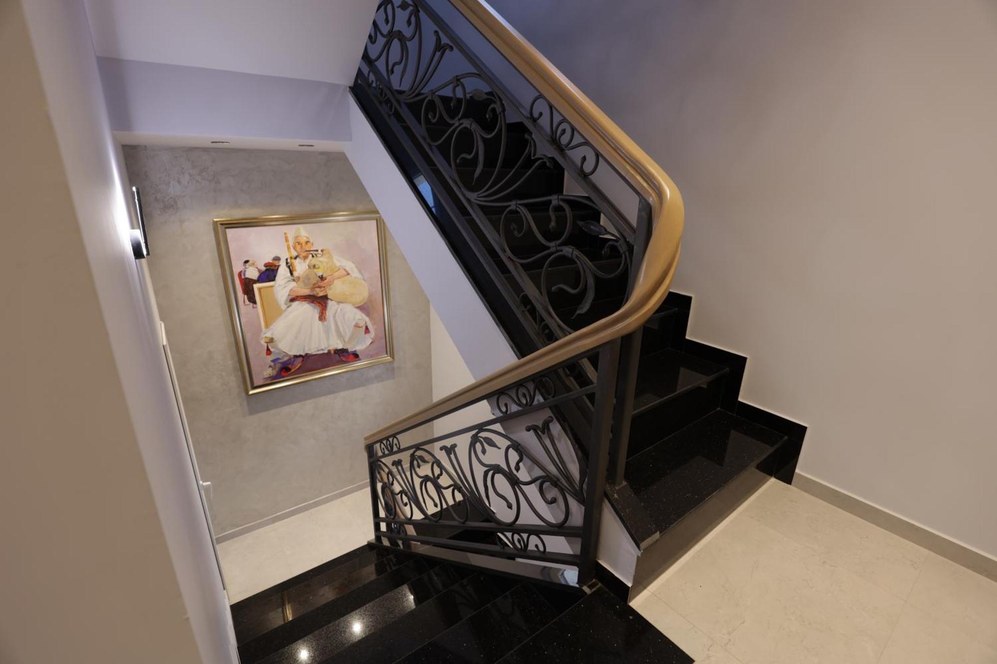 Residence Inn Hotel Tirana Kültér fotó
