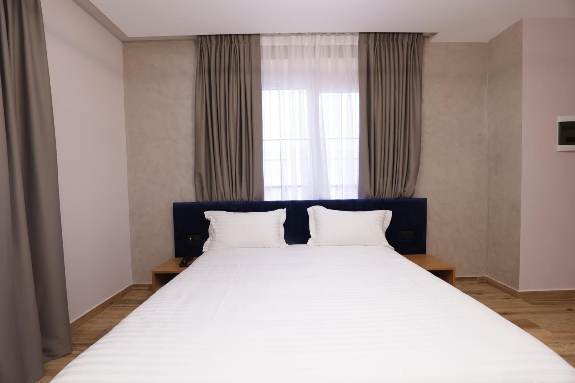 Residence Inn Hotel Tirana Kültér fotó